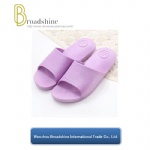 Low Price Flip Flop Bathroom Slipper with New Raw Material