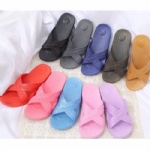 Low Price Flip Flop Plastic Shower Slipper Beach Slipper with New Raw Material